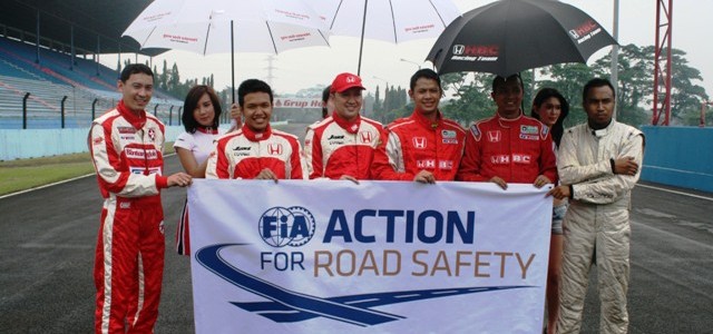 Haridarma Juara Kejurnas ISOM 2013 Seri Pembuka Sentul – Sirkuit Sentul kembali menggelar seri pembuka kejuaraan Indonesian Series of Motorsport. Event yang diselenggarakan pada tanggal 20-21 April 2013 lalu ini...